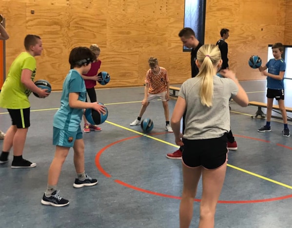 B918B59F-9C18-496B-BB92-952E0D16910A