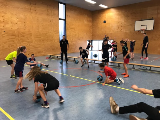 9E110EE4-CF32-40F2-B9AC-ABAA150945BF