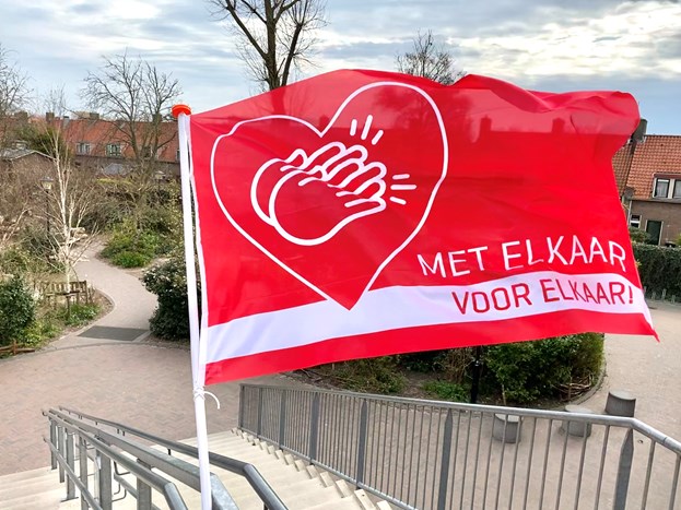 AE2E04DC-4CFB-4E9F-A192-335DE6775402