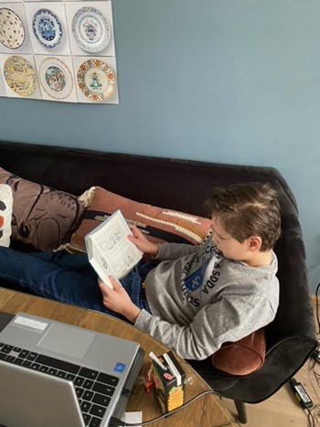 EBB25B17-A118-4AF4-960D-8667902579C0