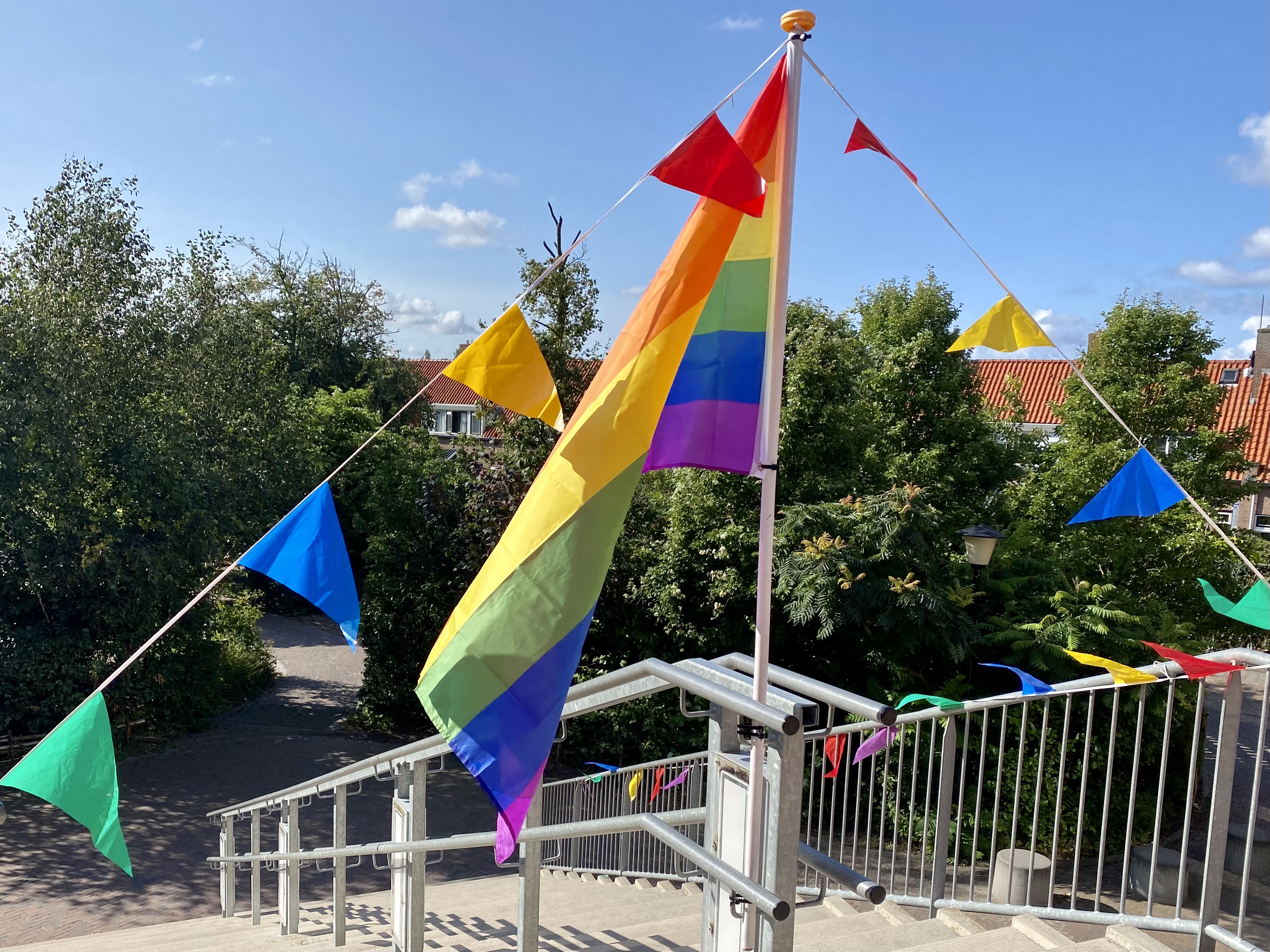 Regenboogvlag: het symbool van ‘iedereen is welkom!’ 