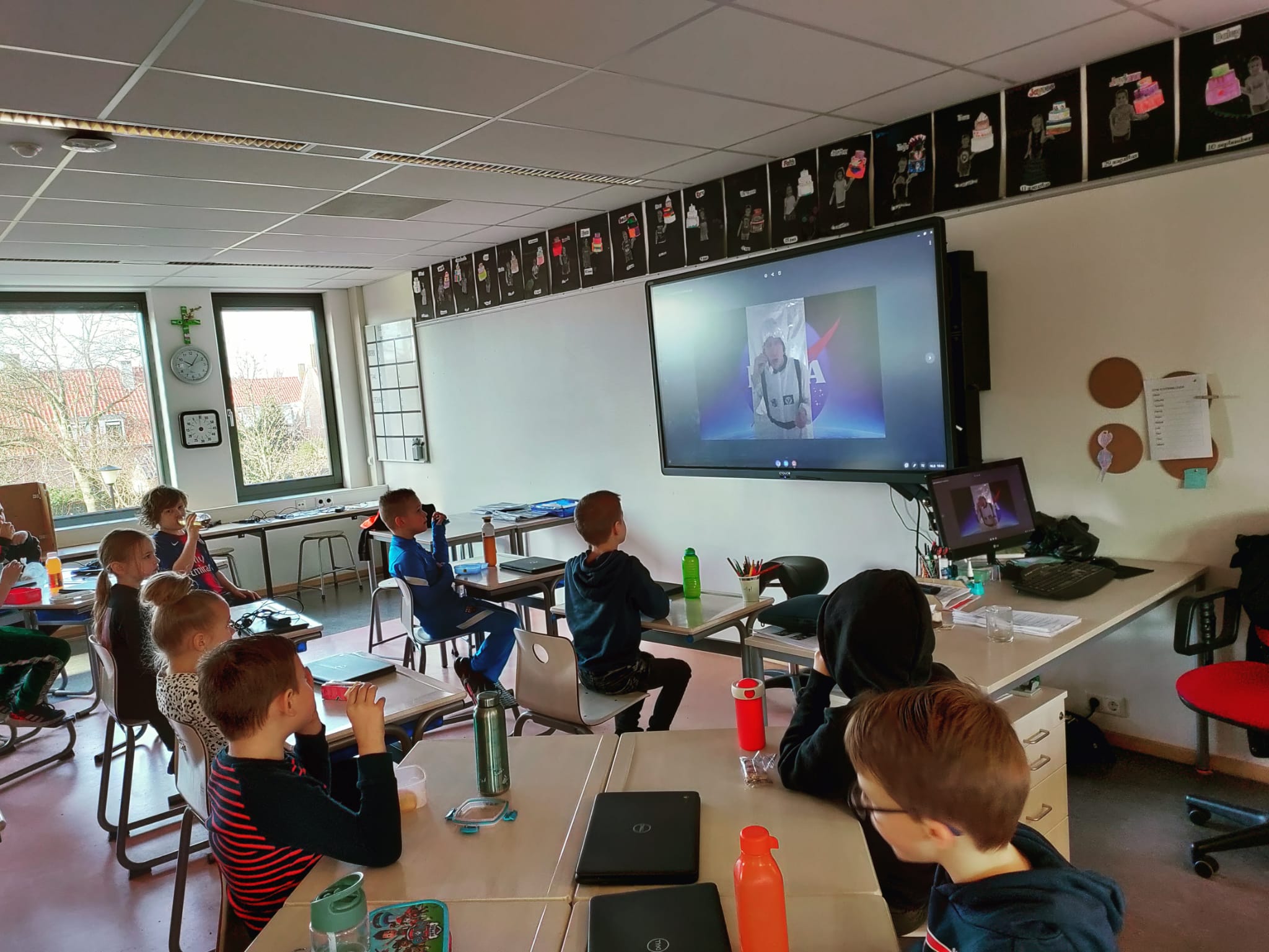 Middenbouw krijgt videobericht van astronaut Marcel Mars 🚀