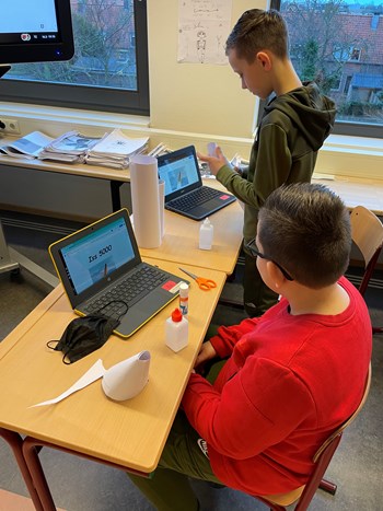 0932880D-A0B5-4FF5-BEBD-3BC62FDF3FC6