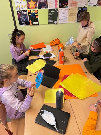 376C08AB-1968-48D9-93C3-718E4529EF2D