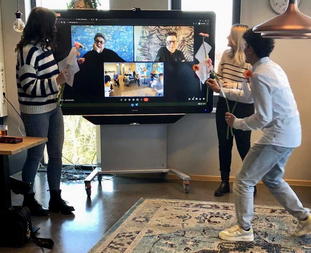 Hoe werken medewerkers aan welbevinden en betrokkenheid bij kinderen? 