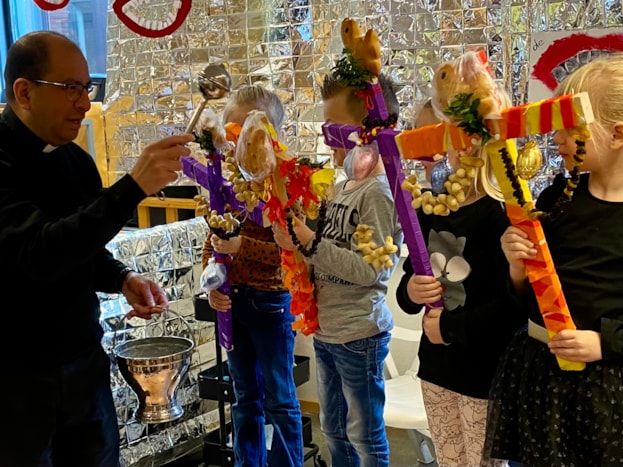 7806569B-E9B3-4077-94F7-3E37FA062AC9