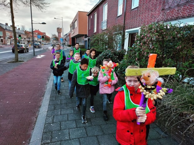 1253EE50-CF92-411B-B887-0375E04AF378