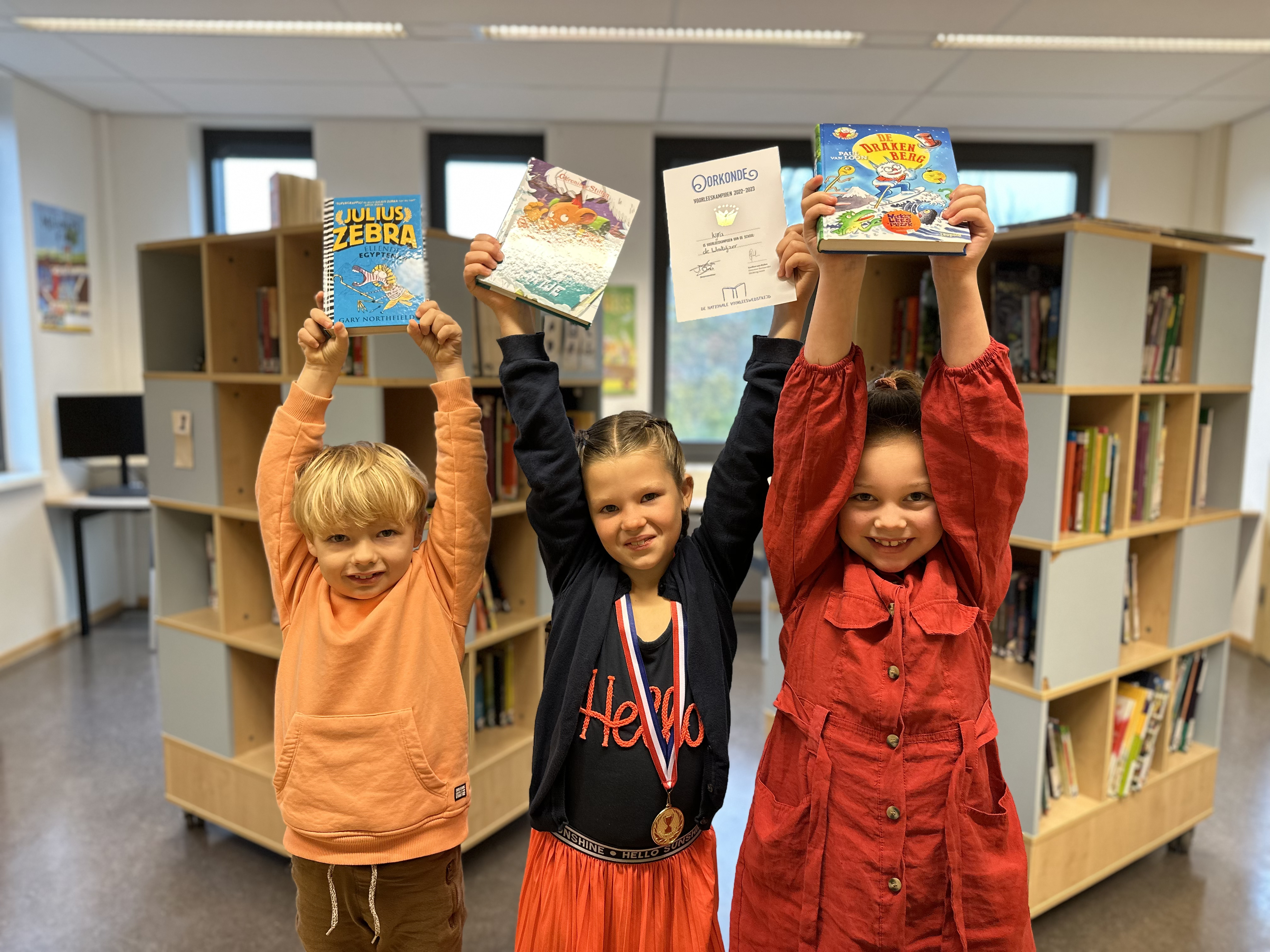 Een sfeervolle voorleeswedstrijd in de middenbouw