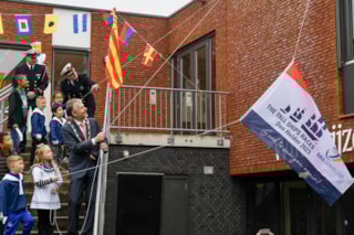 f6574fef-779c-44f0-b2ee-5463fecc1e95