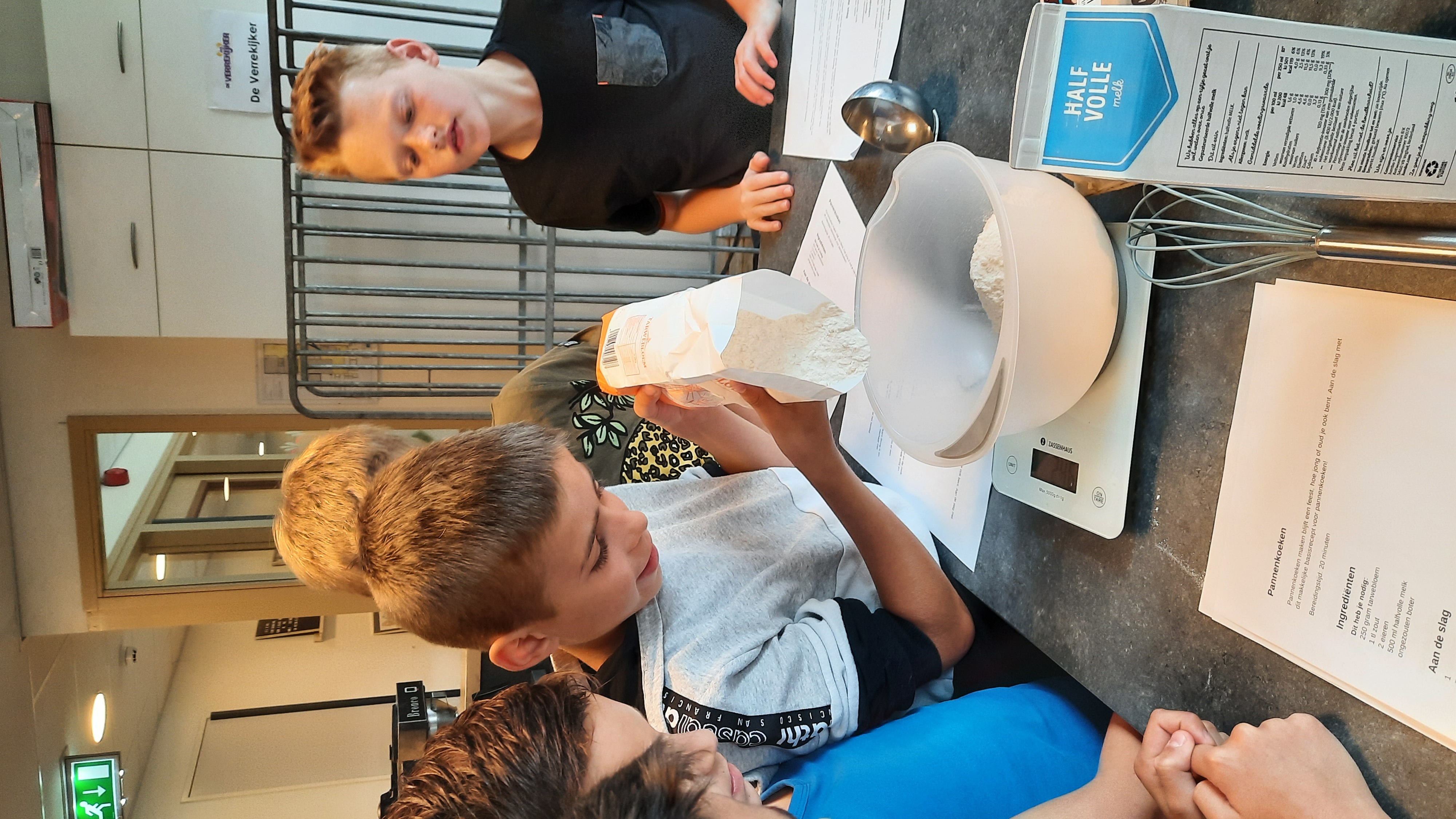 Pannenkoeken bakken tijdens de rekenles