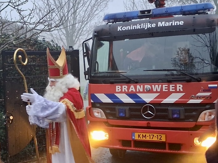 Sinterklaas brengt bezoek aan de Windwijzer/Verrekijker