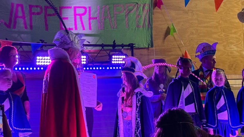 10D8567D47734BB3A4F802700627937E