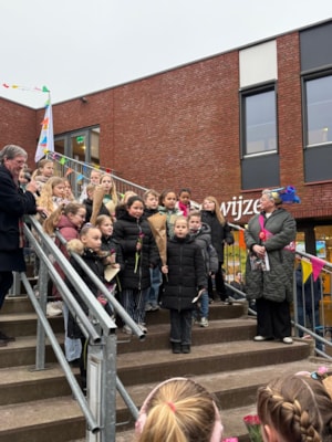 a5230986-2ef3-4e40-8134-f7eb350a4b11